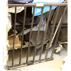 STEEL STAIR GUARD WITH HARDWARE