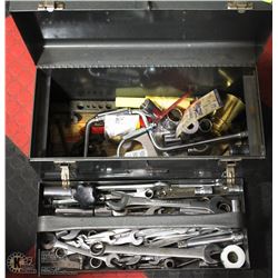 CRAFTSMAN TOOLBOX WITH CONTENTS INCL HEAVY