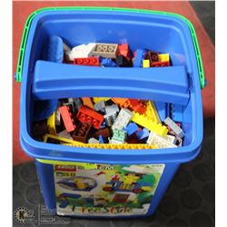 CONTAINER OF LEGO.