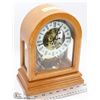 Image 1 : VINTAGE WORKING MANTLE CLOCK WITH KEY