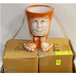 SET OF 3 FACE AND FEET CERAMIC POTS