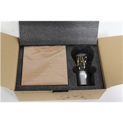 MAGNETIC LEVITATION LIGHT.