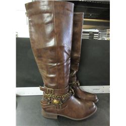 New Women's Boots / size 8.5