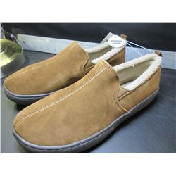 New Mossimo Genuine Suede Mens Slippers non marking sole / size 11