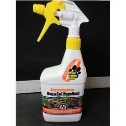 Liquid Fence Dog & Cat Repellent / Stops bad habits keep cats out of flowerbeds