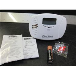 New First Alert Carbon Monoxide Alarm / plug in and battery backup