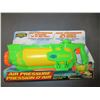 Image 1 : Water Warriors High performance air pressure Water Gun / up to 42ft