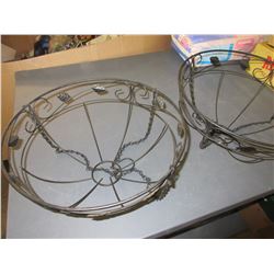 New lot of 14 inch Hanging Metal Plant Baskets / 2 of them
