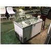 Image 2 : EXCELLENCE COMMERCIAL PRODUCTS FREE STANDING CHEST SHOWCASE