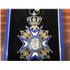 Image 2 : VICTORIAN ERA RELIGIOUS MEDAL DATED 1883 WITH CASE MADE IN PARIS