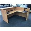 Image 2 : HONEY MAPLE 6' X 6' CORNER RECEPTION DESK