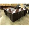 Image 2 : MAHOGANY TRADITIONAL STYLE 6' X 6' L-SHAPE EXECUTIVE DESK