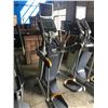 Image 2 : PRECOR AMT 100I ADAPTIVE MOTION TRAINER