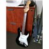 Image 1 : FENDER SQUIER MINI - NEW BRIDGE AND STRINGS