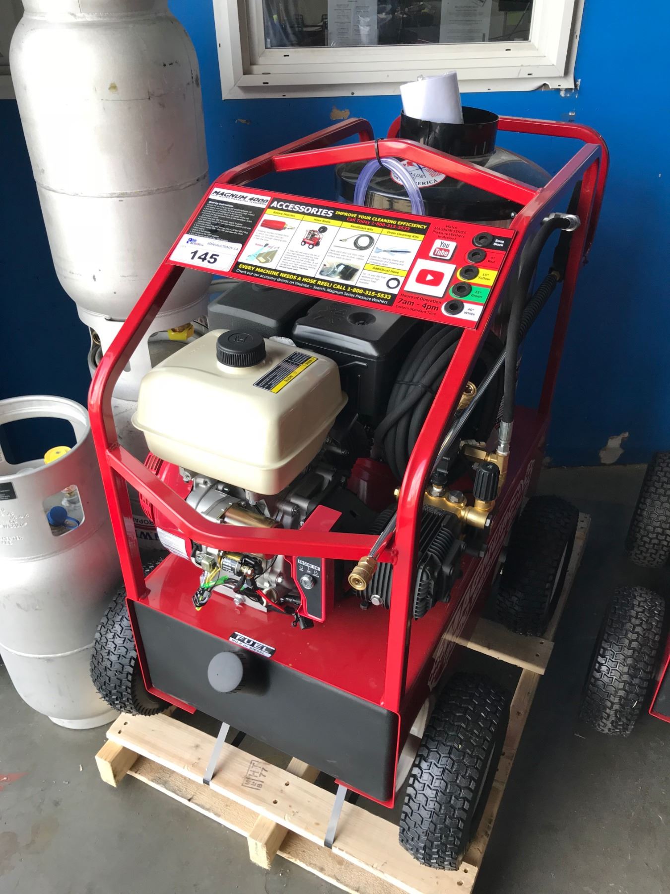 BRAND NEW MAGNUM GOLD 4000 SERIES HOT WATER PRESSURE WASHER