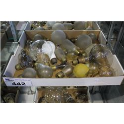 LOT OF ANTIQUE LIGHT BULBS