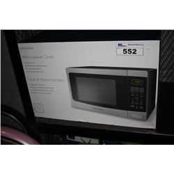 INSIGNIA STAINLESS STEEL MICROWAVE OVEN