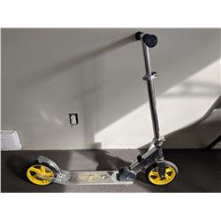 FUZION QTYGLIDE RAZOR SCOOTER