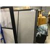 Image 2 : LOT OF MISC. GREY PANELS AND FILE CABINETS
