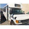 Image 2 : 2006 FORD BUS, 20 SEAT PASS BUS, WHITE, VIN #1FDXE45S16HB06027