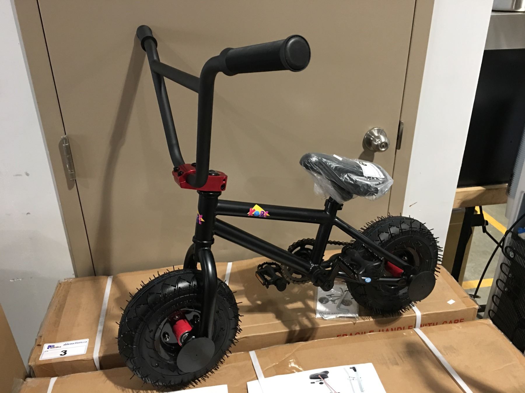 Kobe Mini Rocker KOBE MINI BMX BIKE - Able Auctions