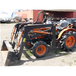 KUBOTA B7001 - 4WD TRACTOR