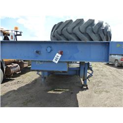 TRIPLE AXLE 28' GOOSENECK EQUIPMENT TRAILER