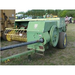 JOHN DEERE 336 SQUARE BALER