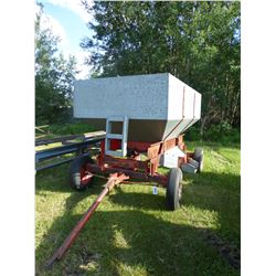 GRAVITY GRAIN WAGON