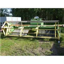 JOHN DEERE 800 - 15' SWATHER