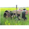 Image 3 : 2 JOHN DEERE D TRACTORS, METAL WHEELS, FOR RESTORATION