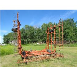 ALLIS CHALMERS CULTIVATOR 1300, 35'