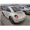 Image 3 : 2006 - VOLKSWAGEN BEETLE // REBUILT SALVAGE
