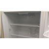 Image 9 : Frigidaire 20.5-cu ft Frost-Free Upright Freezer Model LFFH21F7HW
