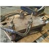Image 1 : 22" x 12" x 7" Steel Table with Hydraulic Clamping Units
