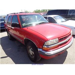 2001 - CHEVROLET BLAZER // SALVAGE TITLE