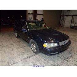 1999 - VOLVO V70