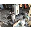Image 8 : Black & Decker 8 Ball Bearing Bench Grinder