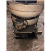 Image 2 : Roto-Finish Vibratory Bowl