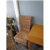 Image 2 : 6 wicker dining chairs