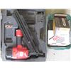 Image 1 : AIR NAILER WITH NAILS