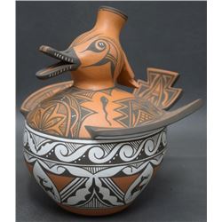 ZUNI POTTERY DUCK (WESTIKA)
