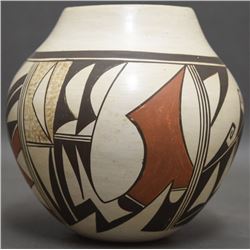 HOPI POTTERY JAR (HUMA)
