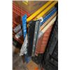 Image 2 : SQUEEGIE POLE SANDER SQUARE AND 2 EXTENTION POLES
