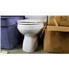 Image 2 : KOHLER TOILET
