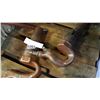 Image 2 : 2 PNEUMATIC CHISELS AND GRINDER