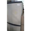 Image 1 : 2 DOOR PLASTIC STORAGE CABINET