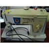 Image 2 : SINGER SEWING MACHINE AND SEWING BOX