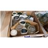 Image 2 : TRAY OF GLASS INSULATORS