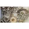 Image 2 : BOX OF RHINESTONE AND BOX OF PEARL ETC JEWELLRY